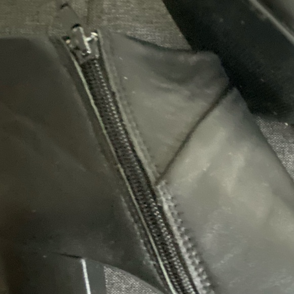 Steve Madden Juliet Black Leather Office Casual Heel Ankle Boot- Sz-9 - Picture 5 of 16